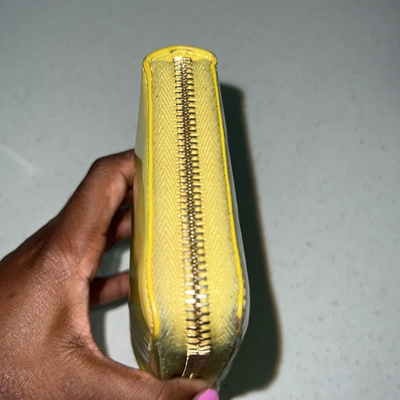 Ysl patent leather wallet - Picture 3 of 3